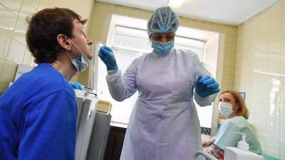 В Смоленске снова несколько сотен заболевших коронавирусом за сутки