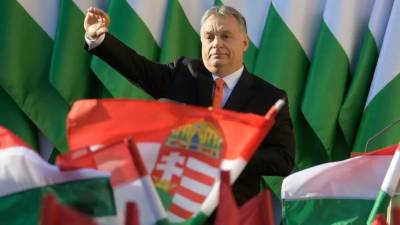 Джордж Сорос - Виктор Орбан - Никита Потураев - Орбан обвинил США и Сороса во вмешательстве во внутренние дела Венгрии - sharij.net - США - Вашингтон - Венгрия - Польша - Будапешт - Брюссель - Reuters