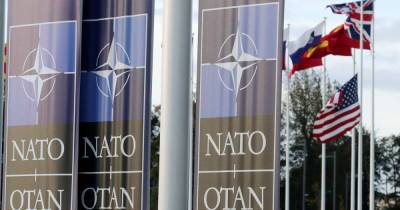 В МИД РФ заявили о жизни НАТО по схемам холодной войны