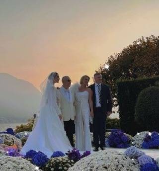 В Сети появились фото со свадьбы экс-сенатора Вавилова с 24-летней наездницей в Италии