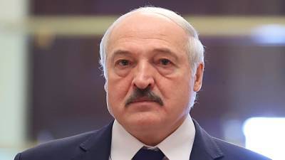 На белорусском ТВ сравнили Лукашенко с теми, кто "спрятался в бункере"