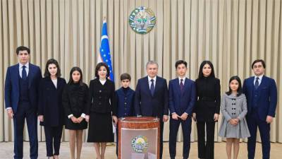 В Узбекистане прошли выборы президента. Мирзиёев - явный фаворит