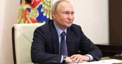 Путин поздравил российских таможенников с профессиональным праздником