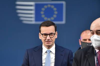 Премьер Польши пообещал защищать страну в «третьей мировой войне» против ЕС