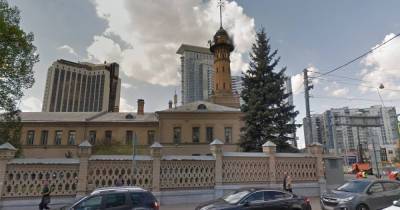 Снимок исторического здания на фоне современной многоэтажки рассорил россиян