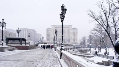 От Москвы до Крыма: Жители российских регионов встретили первый снег в октябре