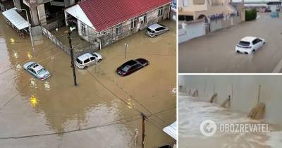Наводнение в Испании: затоплены дороги и дома - видео потопа