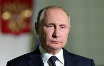 Путин рекомендовал регионам предоставлять два оплачиваемых выходных за вакцинацию