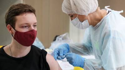 Россиянам могут предоставить два оплачиваемых выходных за вакцинацию