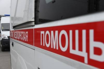 Двое человек оказались в больнице после аварии с автобусом в Волжском