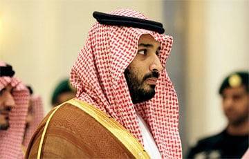 Newsweek: Саудовский кронпринц хотел убить короля кольцом с ядом из России