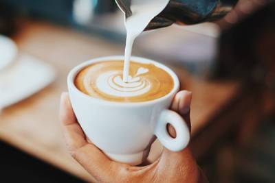 Лорен Манакер - Диетолог назвала способ пить кофе без вреда для фигуры - lenta.ru - США