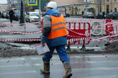 После коммунальной аварии на Шлиссельбургском проспекте заменят участок трубопровода