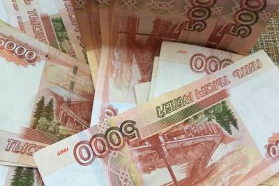 938 тысяч рублей отправила мошенникам пожилая горожанка из Смоленска
