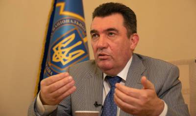 Данилов заявил, что выступает за жесткую президентскую республику в Украине