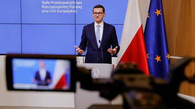 Премьера Польши осудили за заявление о риске третьей мировой войны из-за ЕС