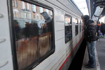 В Петербурге ежедневно дезинфицируют более 2300 вагонов пригородных поездов