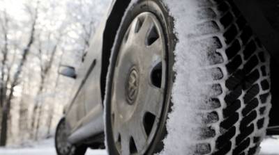 Когда нужно менять автомобильные шины с летних на зимние?