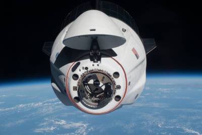 Роскосмос анонсировал переговоры по полетам россиян на кораблях SpaceX