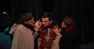 Таджикские актеры сыграют пьесу Чехова на театральном фестивале в России