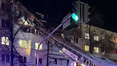 Два человека оказались под завалами после взрыва в доме в Набережных Челнах