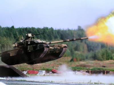 В Крыму прошли танковые учения по уничтожению противника с ходу