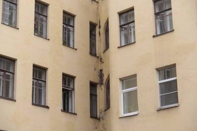 В центре Петербурга дом пошел трещинами из-за строительства «Ленты»