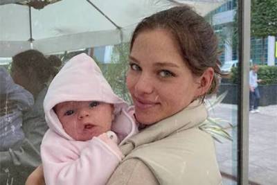 Алеся Кафельникова впервые показала лицо дочери и рассказала, как муж Георгий Петришин спас ее от наркозависимости