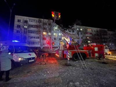 Все четверо пострадавших спасены из-под завалов после взрыва в доме в Набережных Челнах, погибших нет