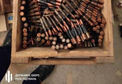 ГБР в полицейской части нашло неучтенное оружие (фото, видео)
