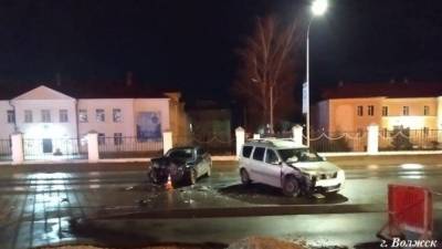 В ДТП в Волжске пострадали два водителя - usedcars.ru - Россия - Волжск