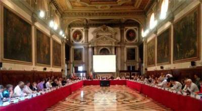 Законопроект о местном референдуме направили в Венецианскую комиссию
