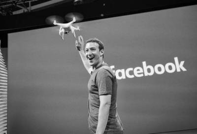 Марк Цукерберг заявил о скоординированных попытках оклеветать Facebook