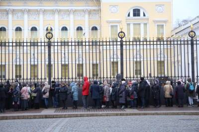 Петербуржцам рассказали, как сходить в театр или музей во время локдауна