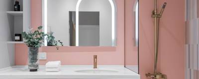 При оформлении ванной комнаты дизайнеры активно используют пудровый цвет