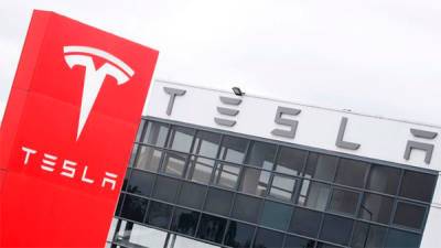 Tesla стала первым автопроизводителем с величиной капитализации более $1 трлн