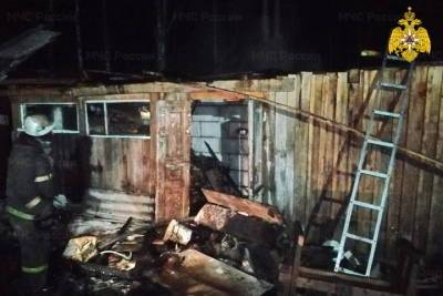 Смоленские пожарные и добровольцы потушили пожар на улице Заречной