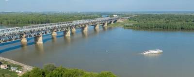 В Барнауле мост через реку Обь открыли раньше запланированного