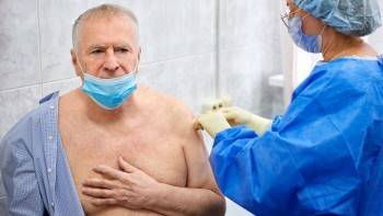 Жириновский за полтора года сделал шесть прививок от коронавируса