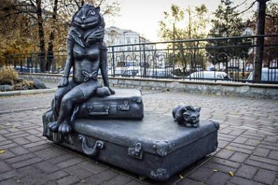 Скандальный памятник кошке вернут в российский город