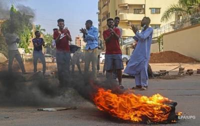 Военный переворот в Судане: семь погибших, 140 ранены