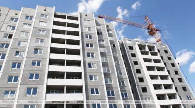 Лукашенко о жилищном вопросе: людям надо дать зарплату и возможность построить квартиры