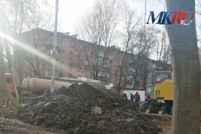В Рязани на улице Великанова отключили воду из-за порыва водопровода