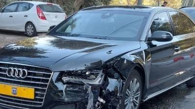 Машина Нетаниягу столкнулась с такси, водитель в больнице