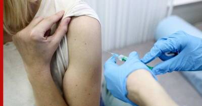Обязательную вакцинацию от COVID-19 для некоторых категорий граждан ввели по всей России