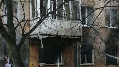 Пожарные спасли из огня 13 человек в доме в Балтийске