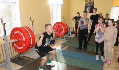 В Вороново открылся специализированный зал для занятий тяжелой атлетикой