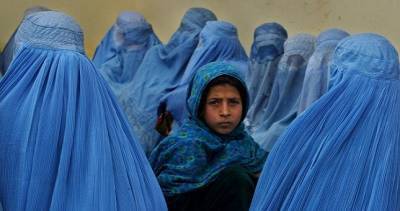 Казахстан организовал для афганских женщин-политиков гуманитарный коридор