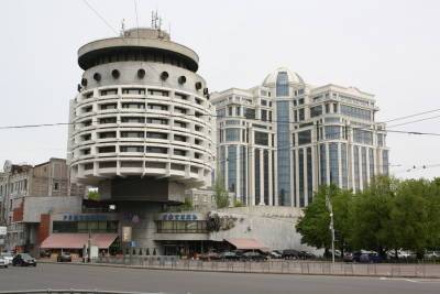 НБУ отсудил здание гостиницы «Салют» за долги по рефинансу банка «Финансы и кредит»