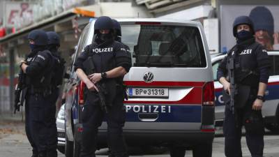 В Вене четыре человека пострадали при нападении мужчины с ножом